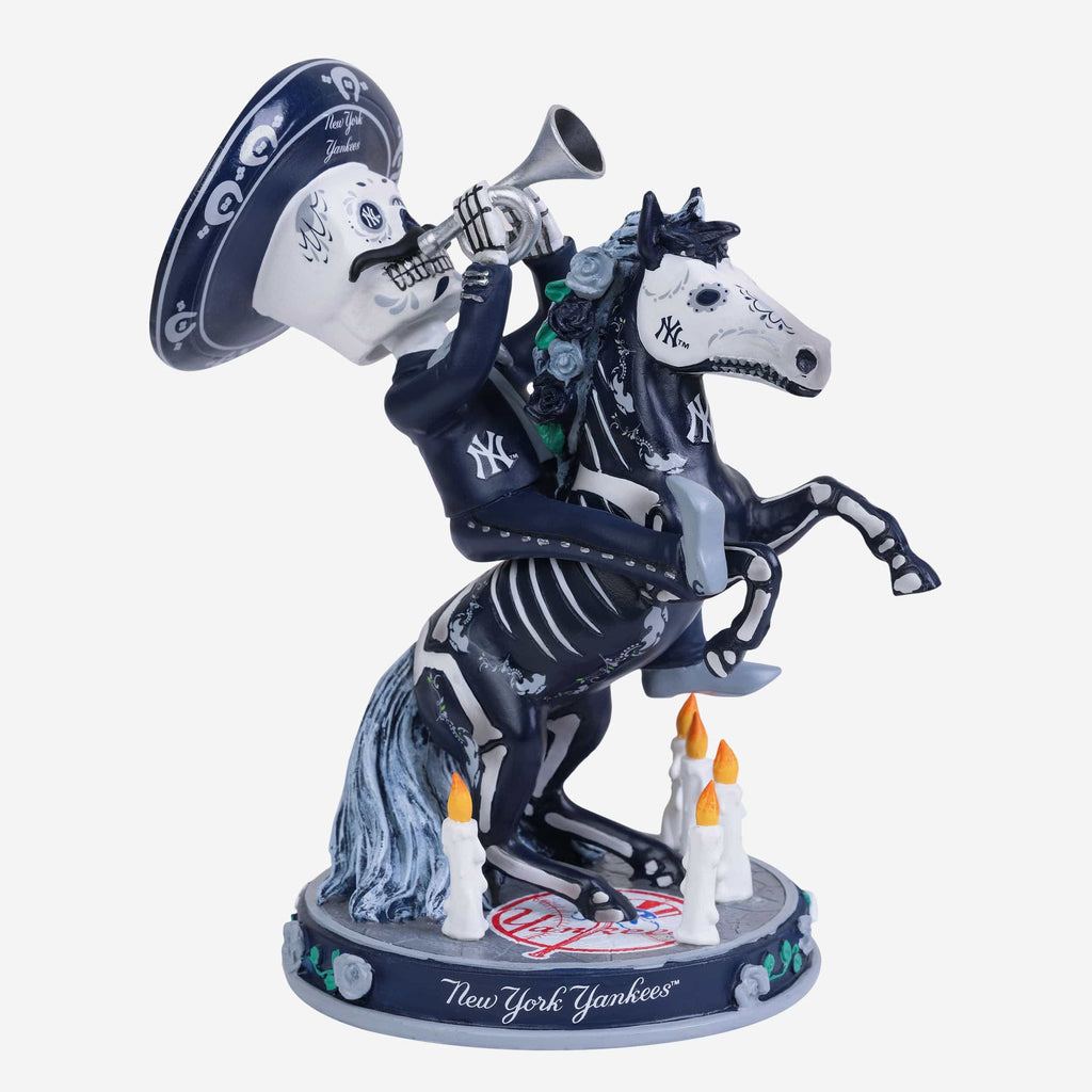 New York Yankees Calavera Bobblehead FOCO - FOCO.com