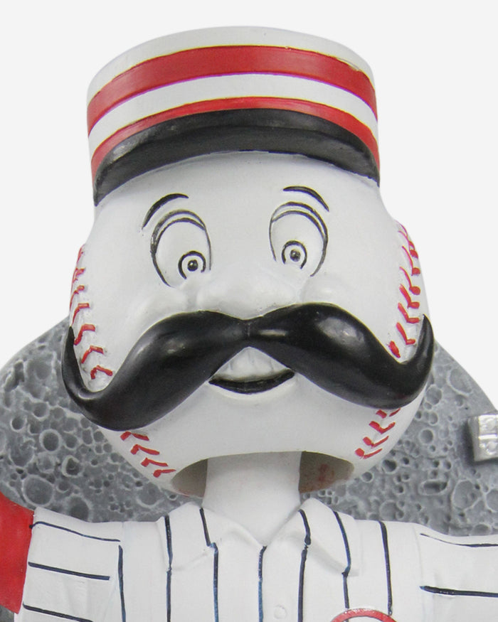 Mr Redlegs Cincinnati Reds 2022 Dyersville Cornfield Mascot Bobblehead FOCO - FOCO.com