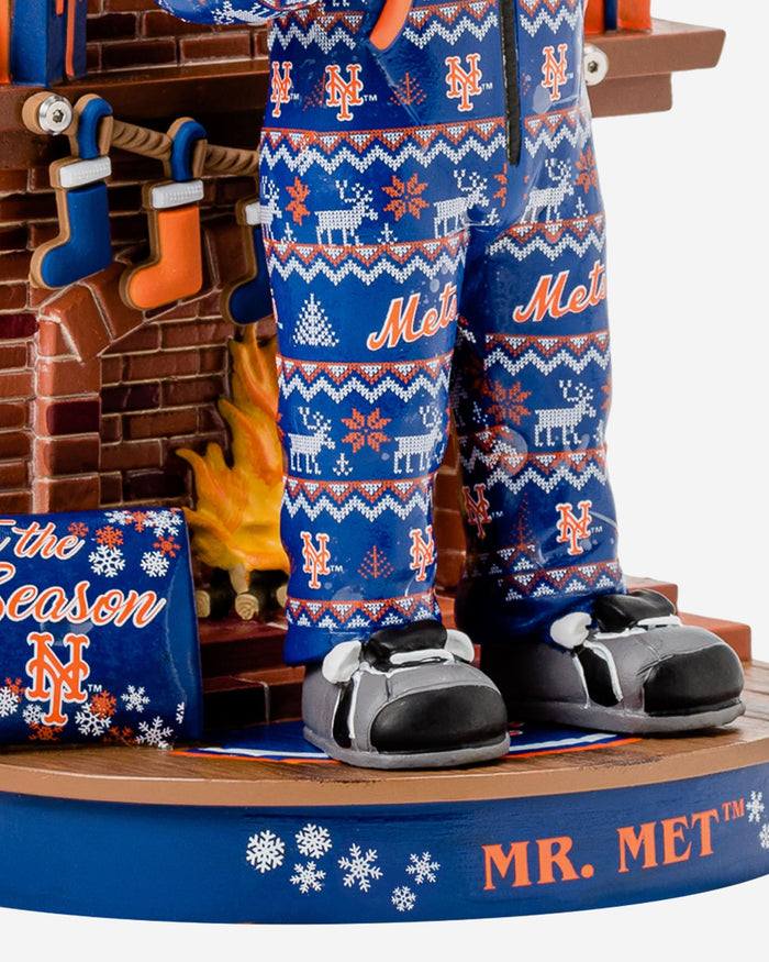 Mr Met New York Mets Holiday Mascot Bobblehead FOCO - FOCO.com