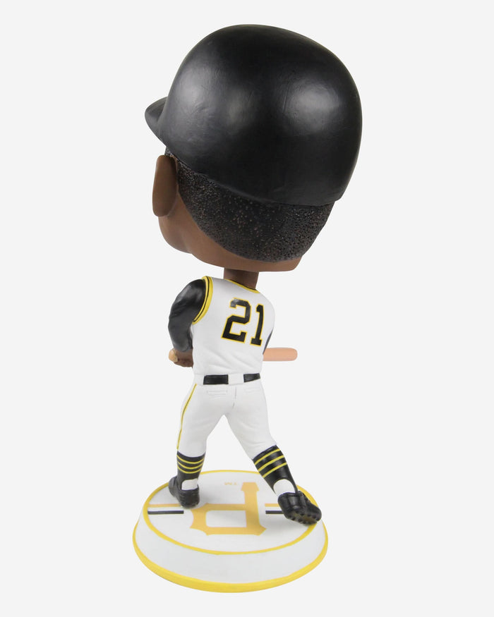 Roberto Clemente Pittsburgh Pirates Bighead Bobblehead FOCO - FOCO.com