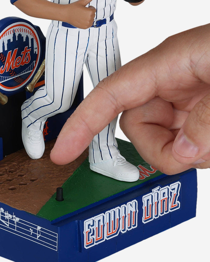 Edwin Diaz New York Mets Cue The Trumpets Entrance Music Bobblehead FOCO - FOCO.com