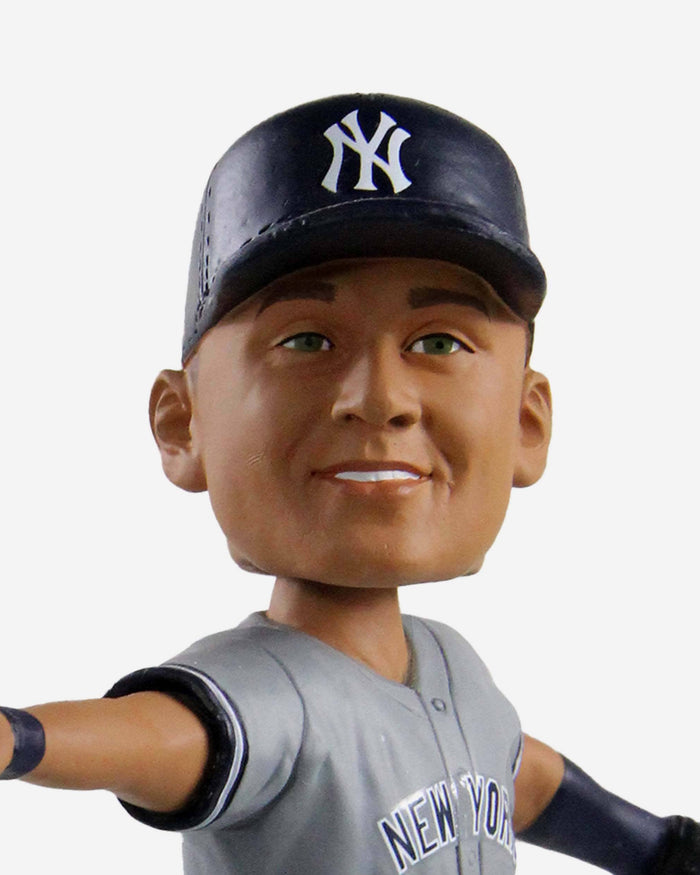 Derek Jeter New York Yankees The Flip Bobblehead FOCO - FOCO.com