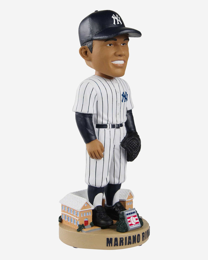 Mariano Rivera New York Yankees Legends of the Park Hall of Fame Bobblehead FOCO - FOCO.com