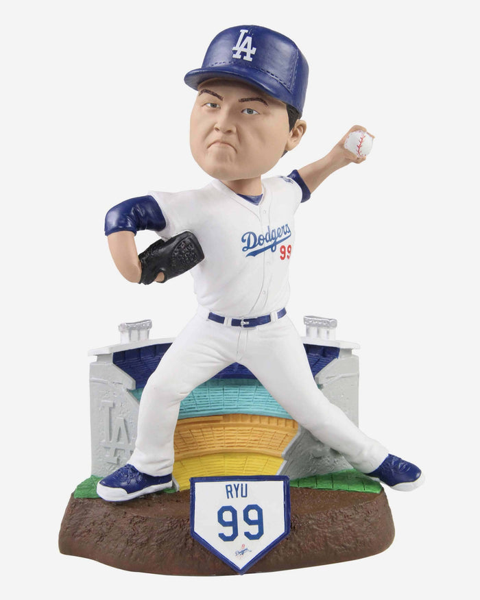 Hyun-jin Ryu Los Angeles Dodgers Thematic Bobblehead FOCO - FOCO.com