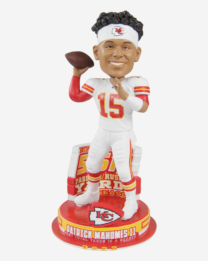 Patrick Mahomes Kansas City Chiefs NFL Single Season Total Yards Record Bobblehead FOCO - FOCO.com