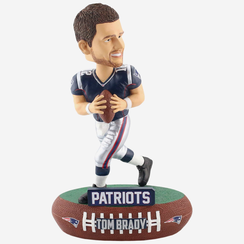 Tom Brady New England Patriots Baller Bobblehead FOCO - FOCO.com