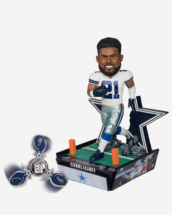 Ezekiel Elliott Dallas Cowboys Bobblehead & Diztracto Spinnerz FOCO - FOCO.com