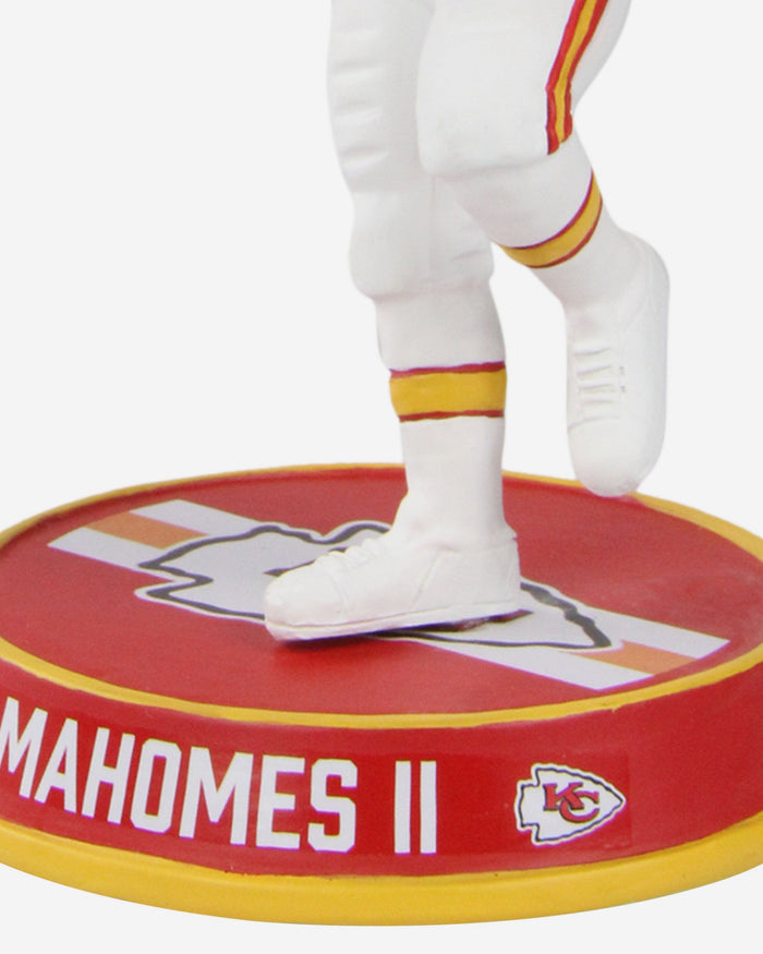 Patrick Mahomes Kansas City Chiefs Bighead Bobblehead FOCO - FOCO.com