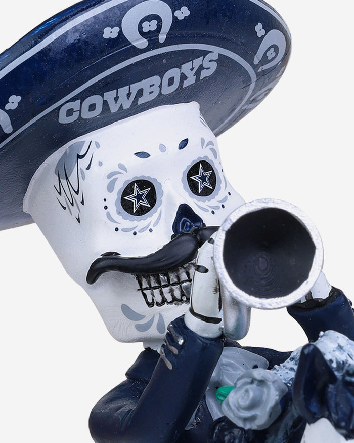 Dallas Cowboys Calavera Bobblehead FOCO - FOCO.com