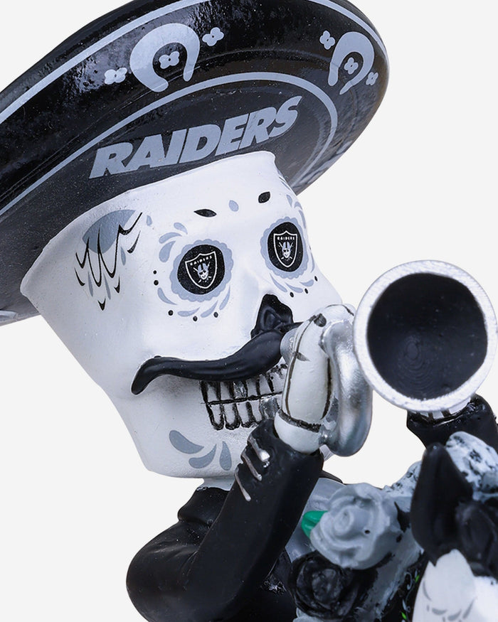 Las Vegas Raiders Calavera Bobblehead FOCO - FOCO.com