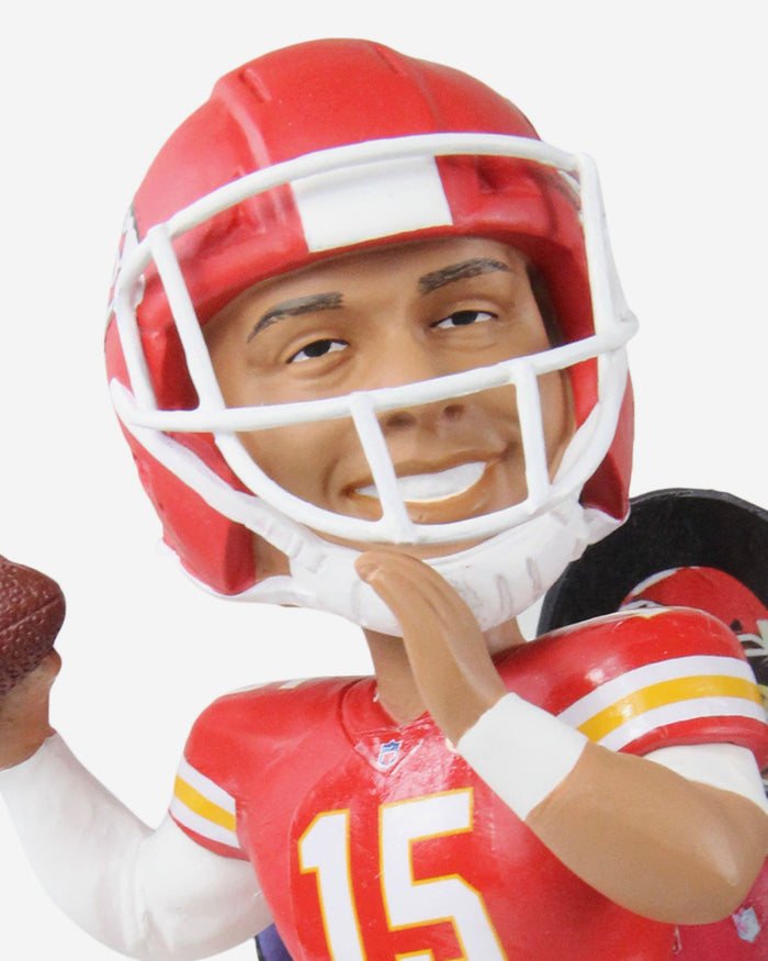 Patrick Mahomes Kansas City Chiefs 5000 Passing Yard Bobblehead FOCO - FOCO.com