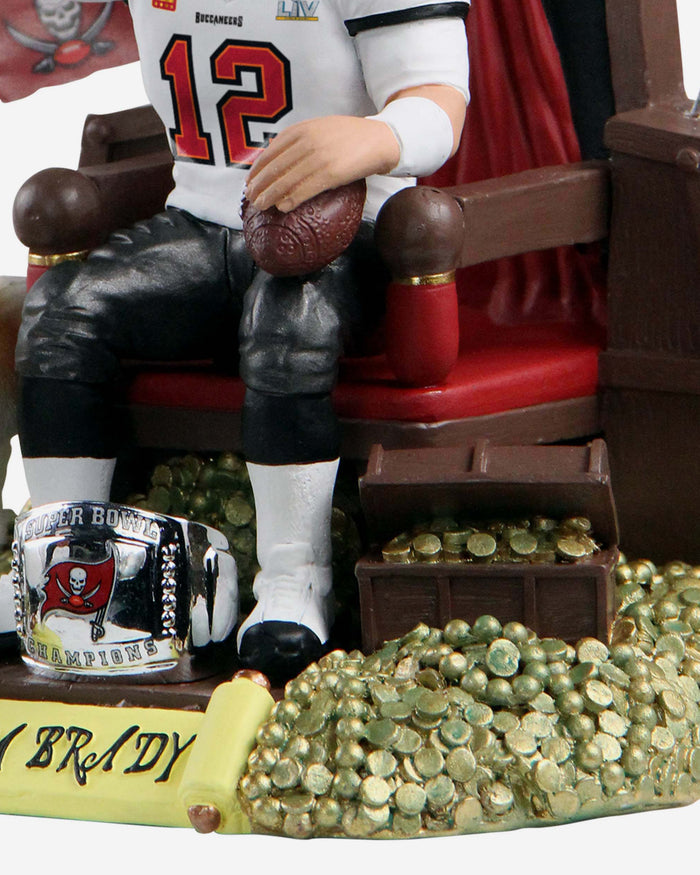 Tom Brady Tampa Bay Buccaneers 7x Super Bowl Champion Thematic Bobblehead FOCO - FOCO.com