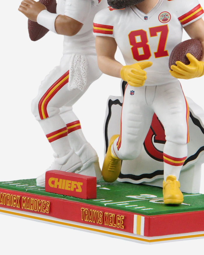 Patrick Mahomes & Travis Kelce Kansas City Chiefs Bobblemate Dual Bobblehead FOCO - FOCO.com