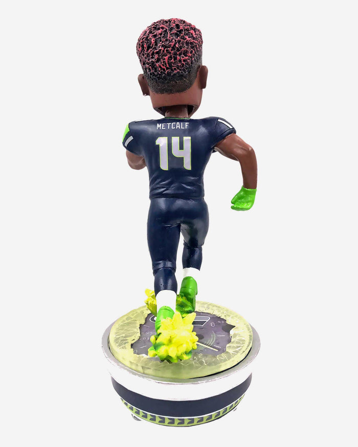 DK Metcalf Seattle Seahawks Speed Chase Bobblehead FOCO - FOCO.com