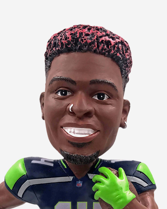 DK Metcalf Seattle Seahawks Speed Chase Bobblehead FOCO - FOCO.com