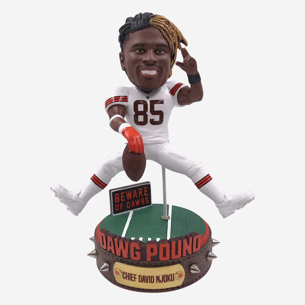David Njoku Cleveland Browns Chief of the Dawg Pound Bobblehead FOCO - FOCO.com
