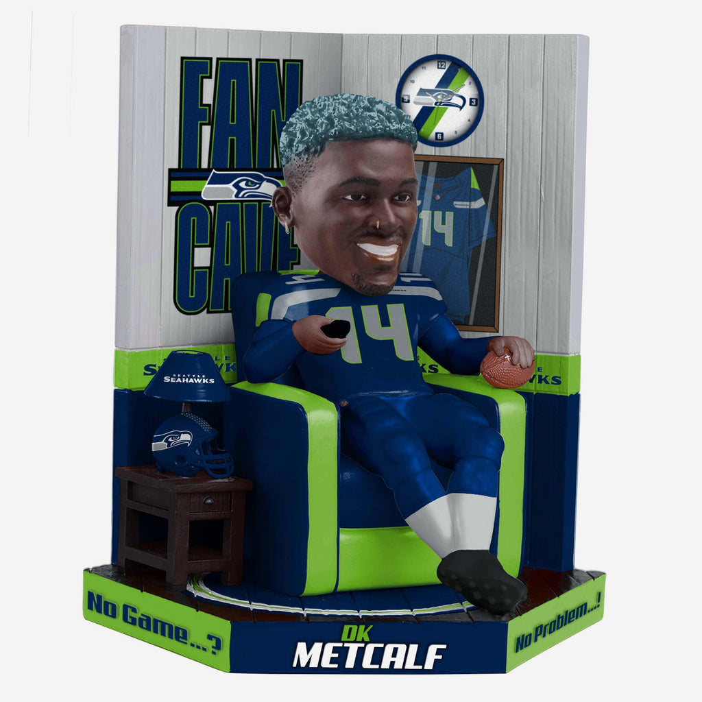 DK Metcalf Seattle Seahawks Fancave Bobblehead FOCO - FOCO.com