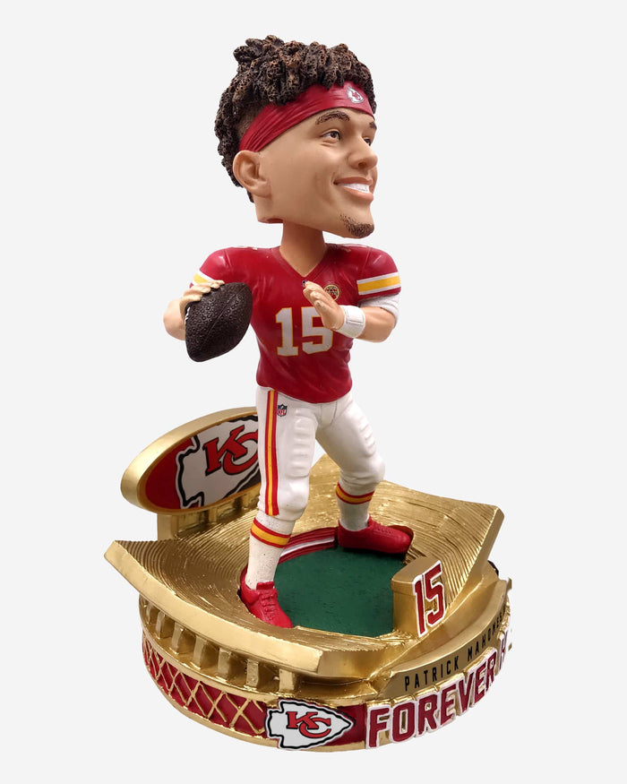 Patrick Mahomes Kansas City Chiefs Forever Home Bobblehead FOCO - FOCO.com