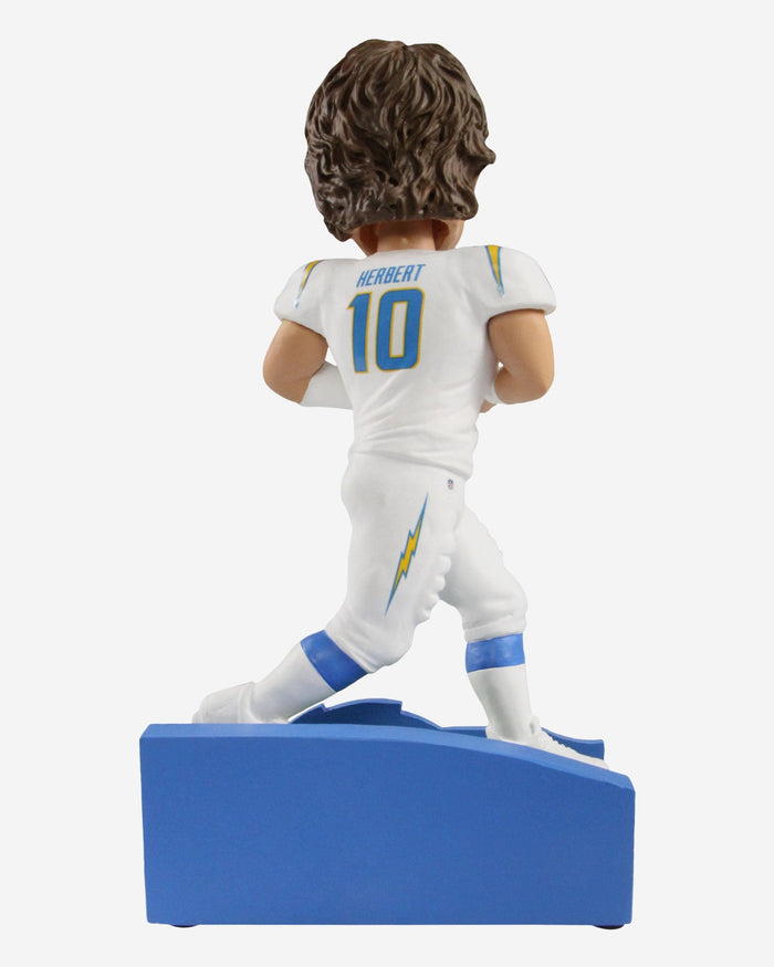 Justin Herbert Los Angeles Chargers Gamebreaker Bobblehead FOCO - FOCO.com