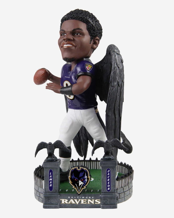 Lamar Jackson Baltimore Ravens Thematic Bobblehead FOCO - FOCO.com