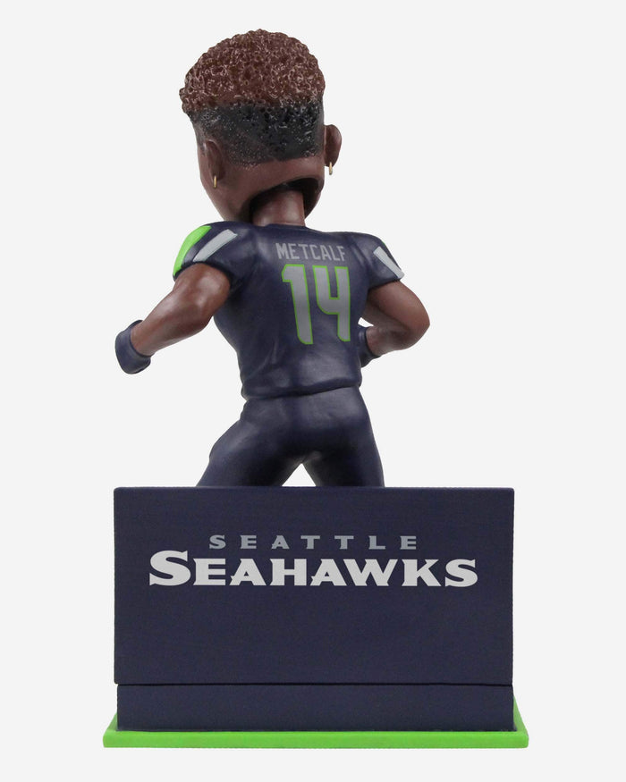 DK Metcalf Seattle Seahawks Thematic Bobblehead FOCO - FOCO.com