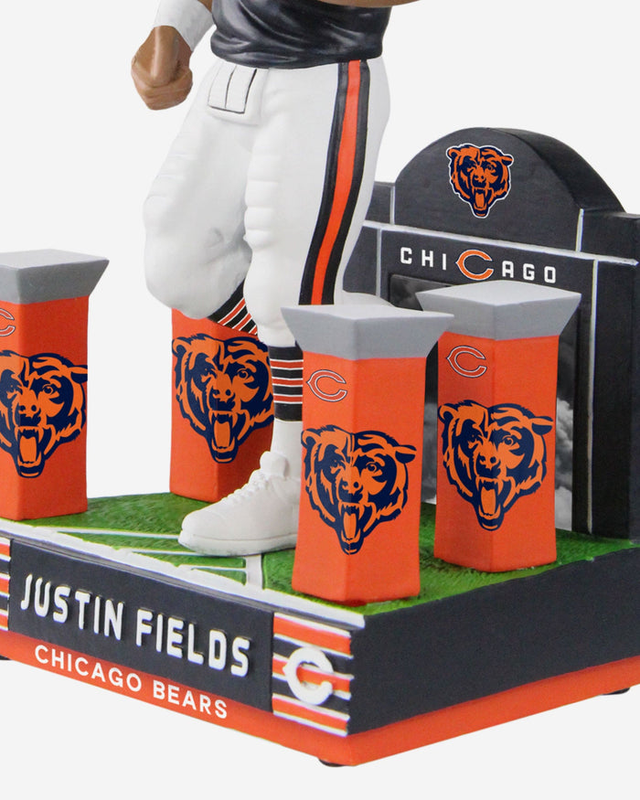 Justin Fields Chicago Bears Pregame Tunnel Entrance Bobblehead FOCO - FOCO.com