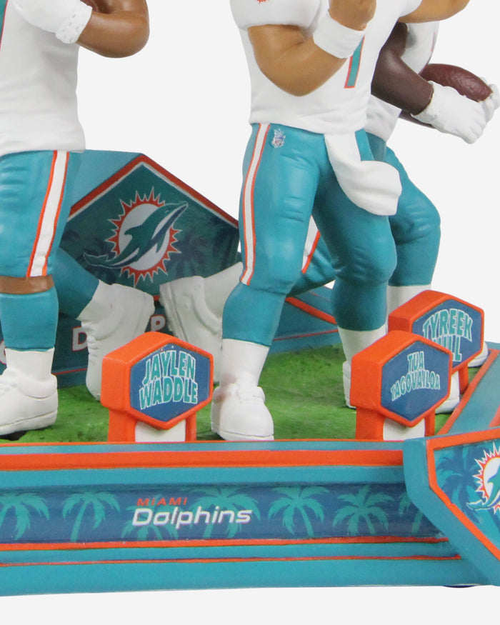 Tua Tagovailoa & Tyreek Hill & Jaylen Waddle Miami Dolphins Epic Comeback Triple Bobblehead FOCO - FOCO.com