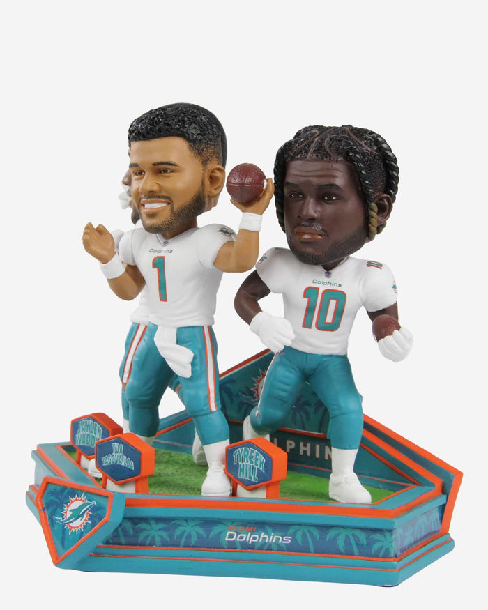 Tua Tagovailoa & Tyreek Hill & Jaylen Waddle Miami Dolphins Epic Comeback Triple Bobblehead FOCO - FOCO.com