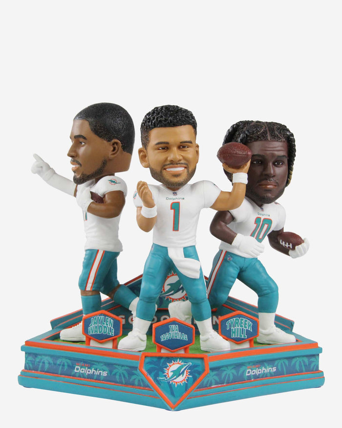 Tua Tagovailoa & Tyreek Hill & Jaylen Waddle Miami Dolphins Epic Comeback Triple Bobblehead FOCO - FOCO.com