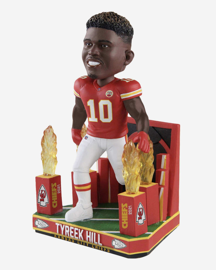 Tyreek Hill Kansas City Chiefs Pregame Tunnel Entrance Bobblehead FOCO - FOCO.com