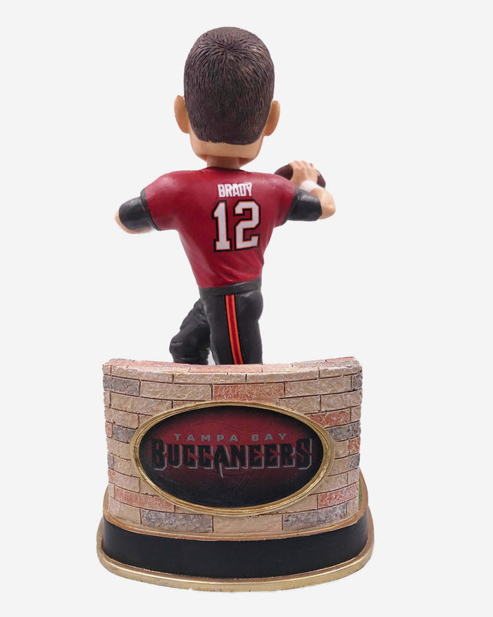 Tom Brady Tampa Bay Buccaneers Welcome Bobblehead FOCO - FOCO.com