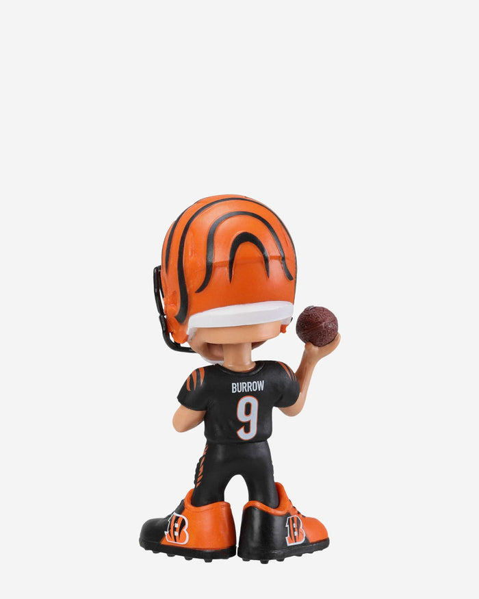 Joe Burrow Cincinnati Bengals Vinyl Showstomperz Bobblehead FOCO - FOCO.com
