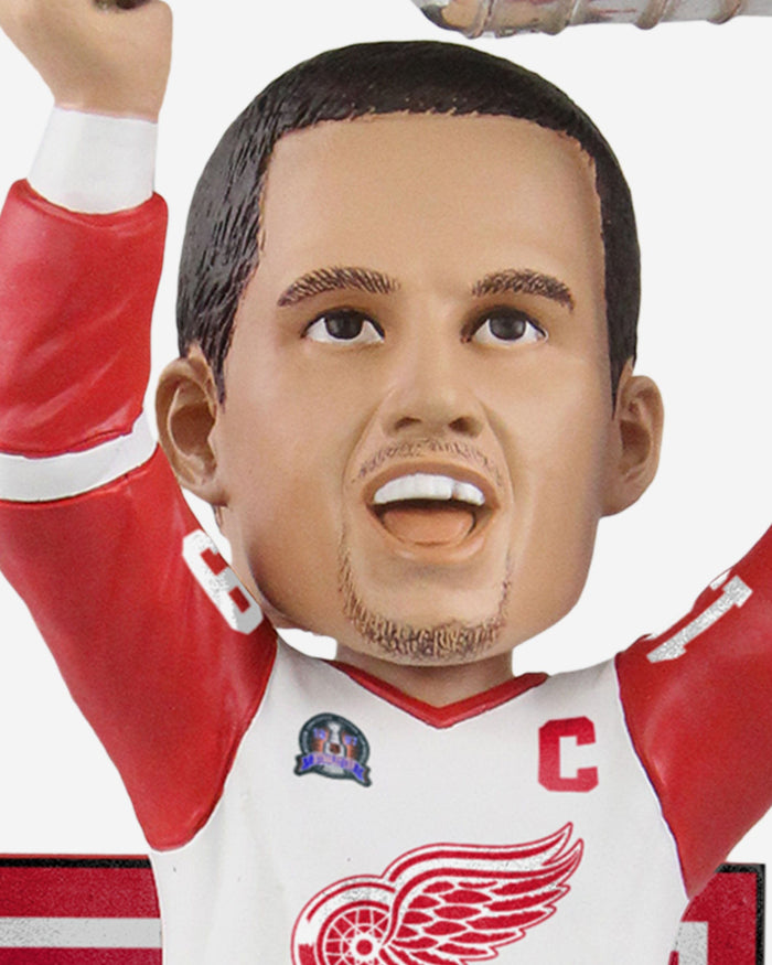 Steve Yzerman Detroit Red Wings Celebration Series Bobblehead FOCO - FOCO.com