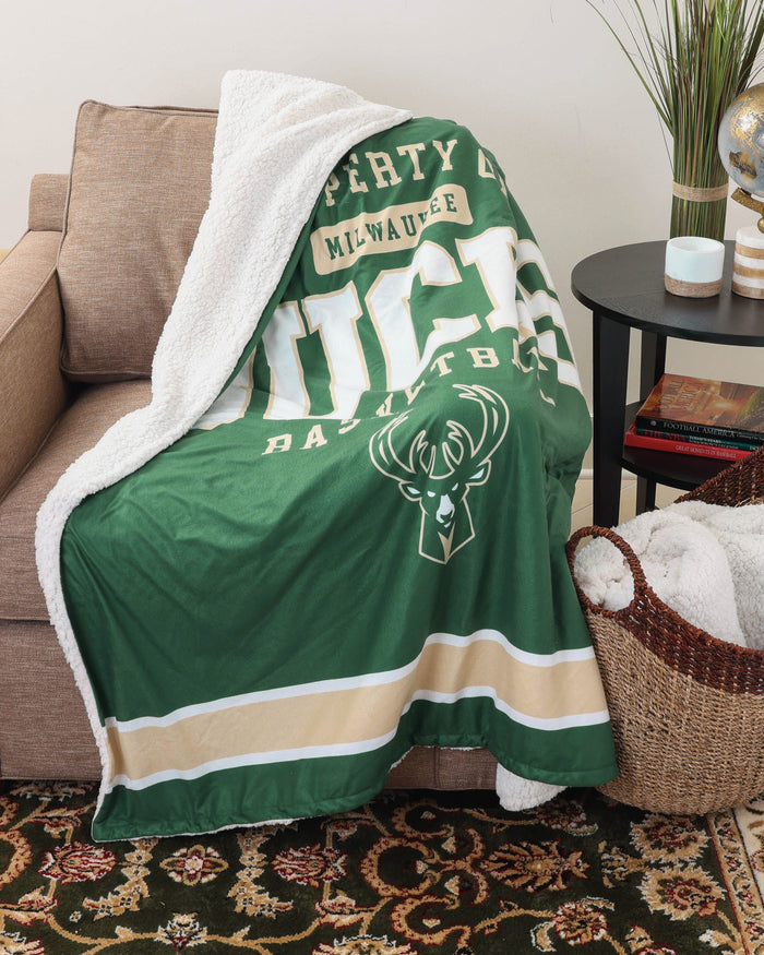 Milwaukee Bucks Team Property Sherpa Plush Throw Blanket FOCO - FOCO.com