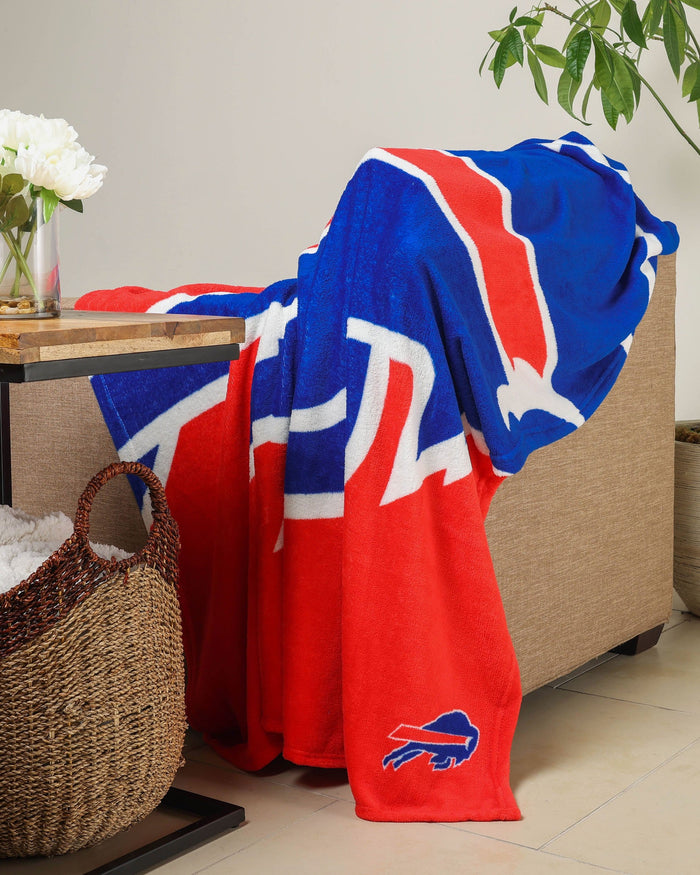 Buffalo Bills Supreme Slumber Plush Throw Blanket FOCO - FOCO.com