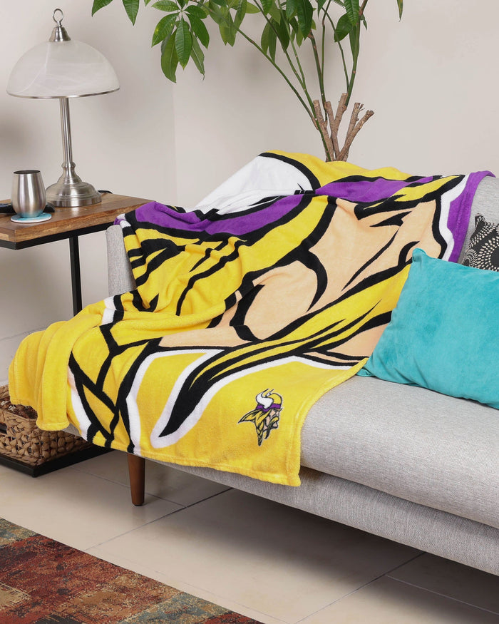 Minnesota Vikings Supreme Slumber Plush Throw Blanket FOCO - FOCO.com