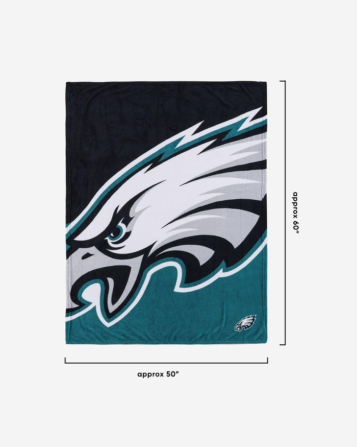 Philadelphia Eagles Supreme Slumber Plush Throw Blanket FOCO - FOCO.com