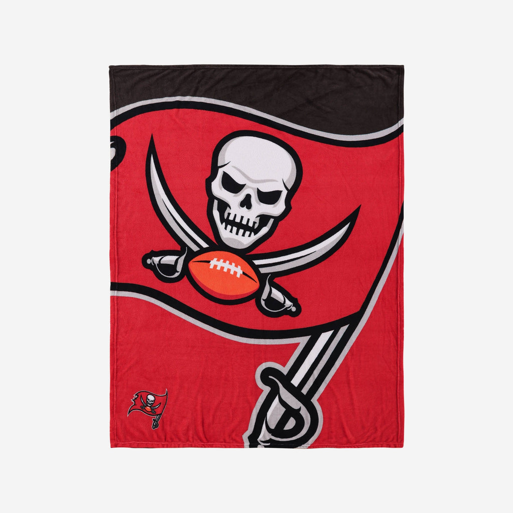 Tampa Bay Buccaneers Supreme Slumber Plush Throw Blanket FOCO - FOCO.com