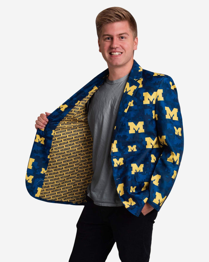 Michigan Wolverines Digital Camo Suit Jacket FOCO - FOCO.com