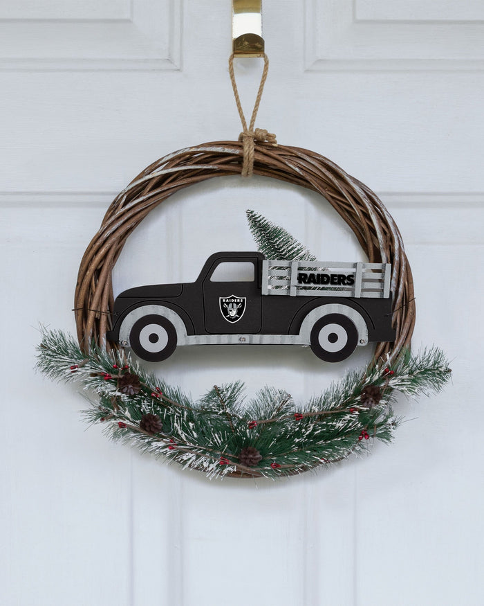 Las Vegas Raiders Wreath With Truck FOCO - FOCO.com