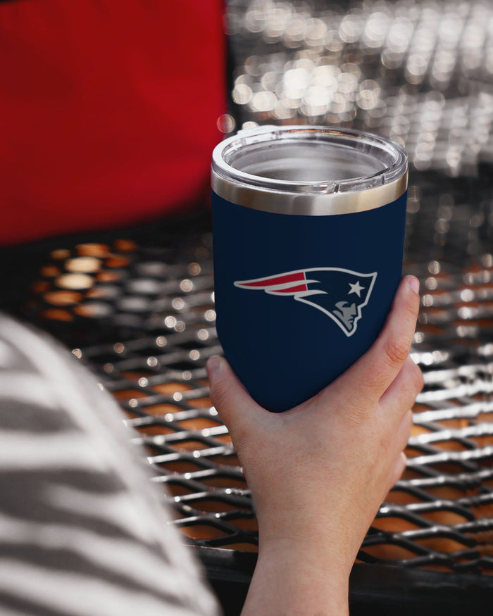 New England Patriots Team Logo 30 oz Tumbler FOCO - FOCO.com