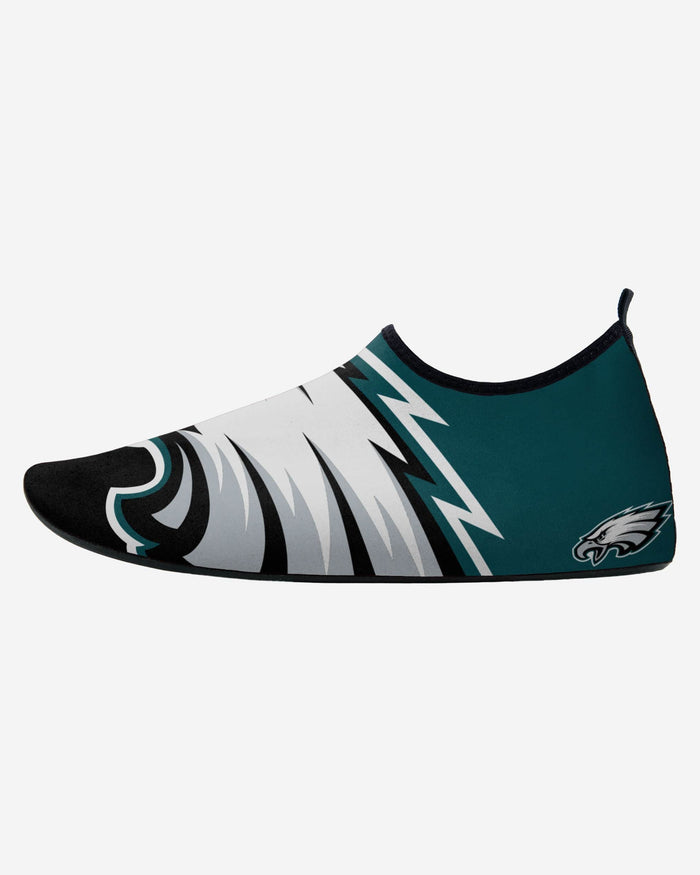 Philadelphia Eagles Mens Colorblock Water Shoe FOCO - FOCO.com