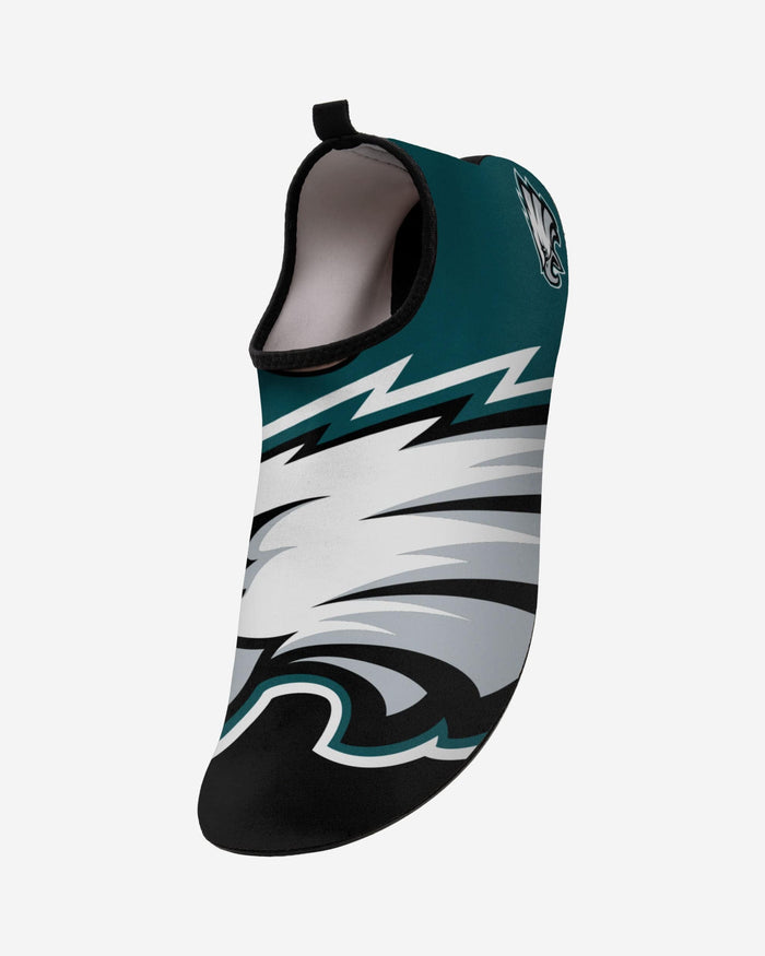 Philadelphia Eagles Mens Colorblock Water Shoe FOCO - FOCO.com