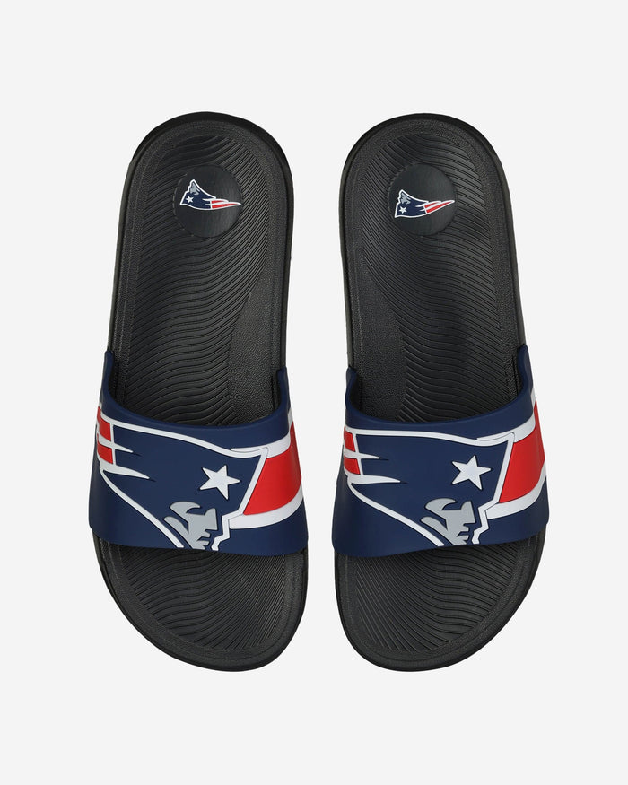 New England Patriots Striped Big Logo Raised Slide FOCO S - FOCO.com