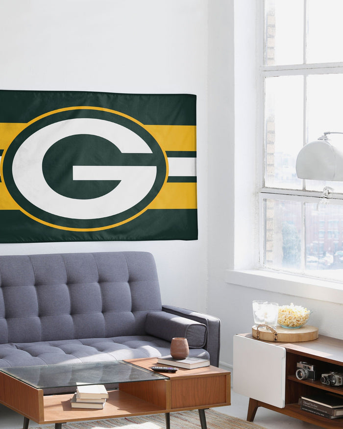 Green Bay Packers Big Logo Team Stripe Horizontal Flag FOCO - FOCO.com