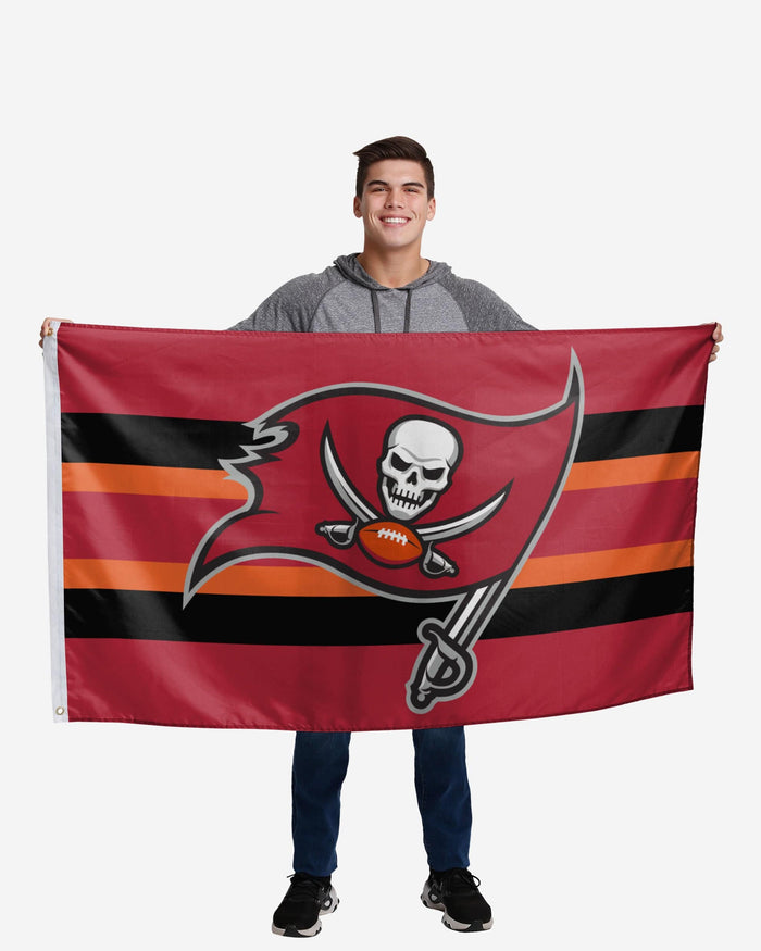 Tampa Bay Buccaneers Big Logo Team Stripe Horizontal Flag FOCO - FOCO.com