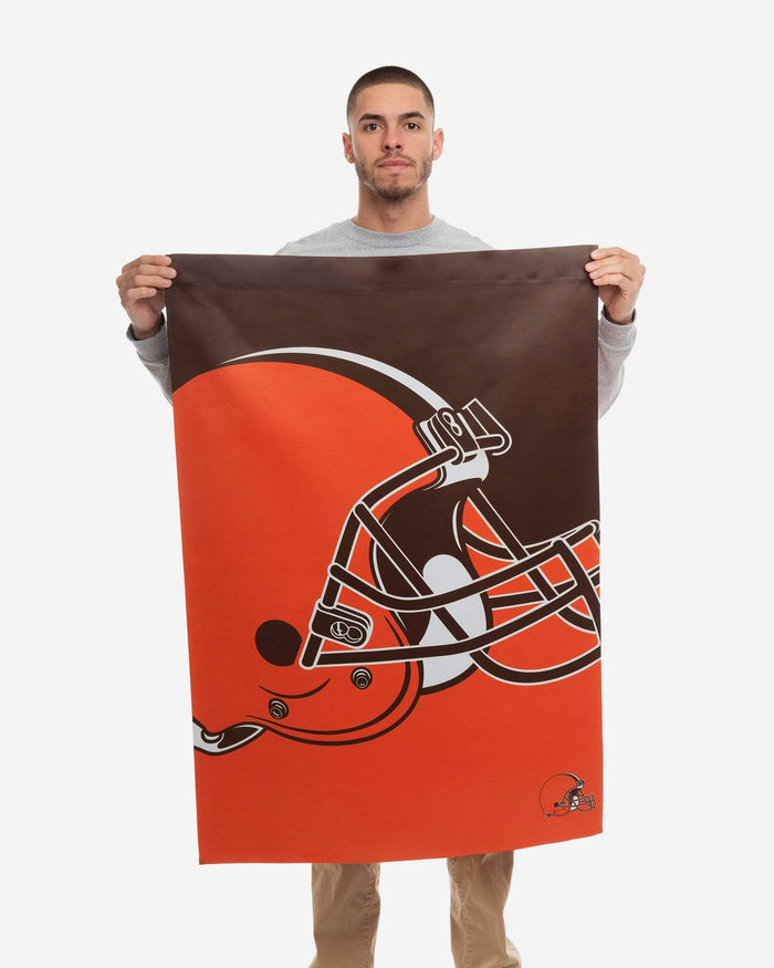 Cleveland Browns Vertical Flag FOCO - FOCO.com