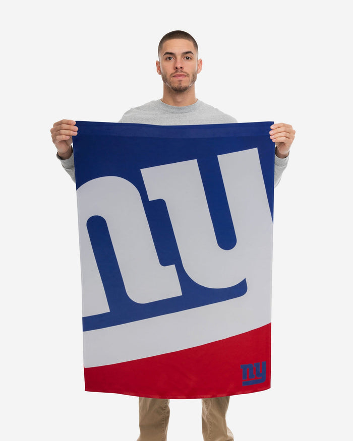 New York Giants Vertical Flag FOCO - FOCO.com