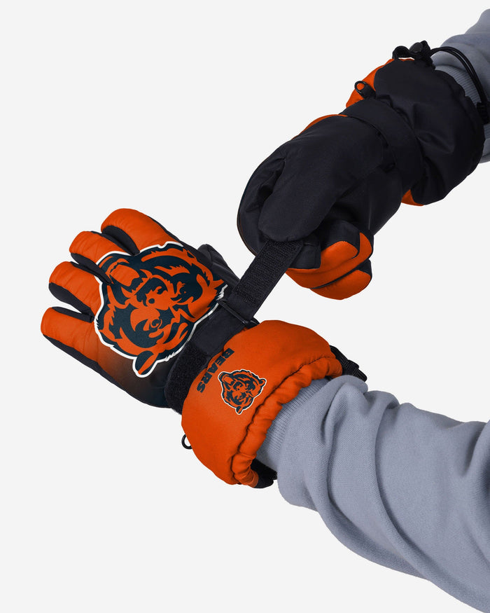 Chicago Bears Gradient Big Logo Insulated Gloves FOCO - FOCO.com