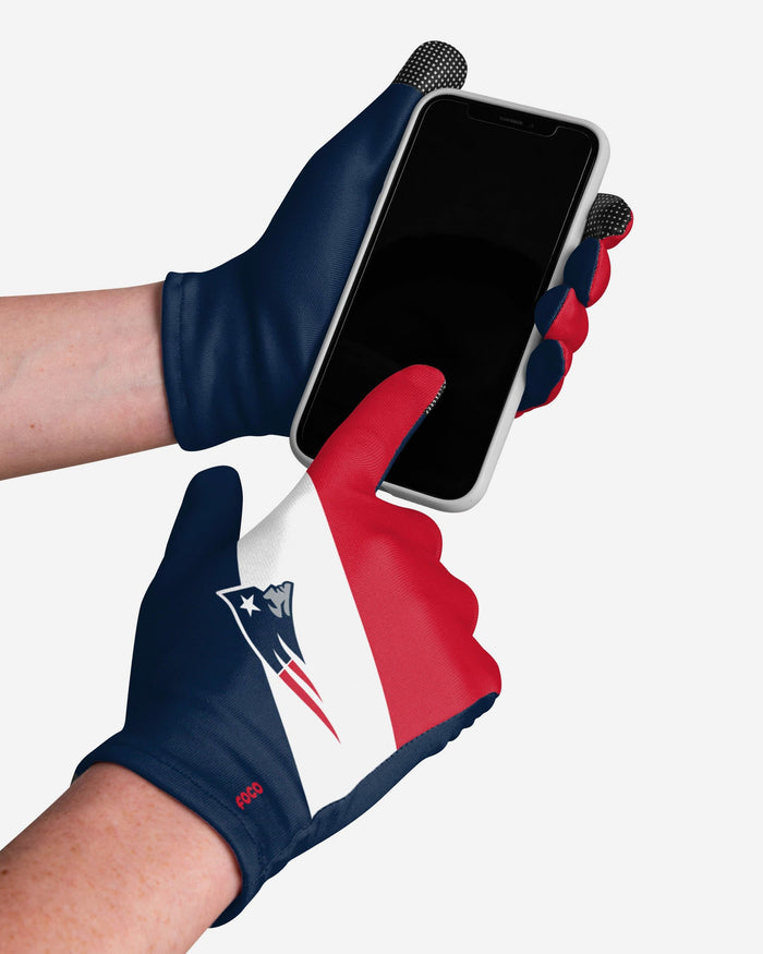 New England Patriots 2 Pack Reusable Stretch Gloves FOCO - FOCO.com